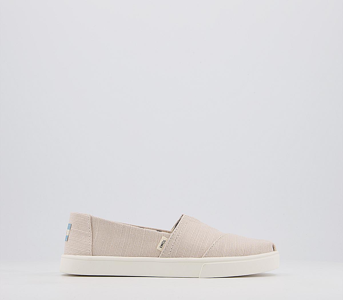 flats with wrap around ankle