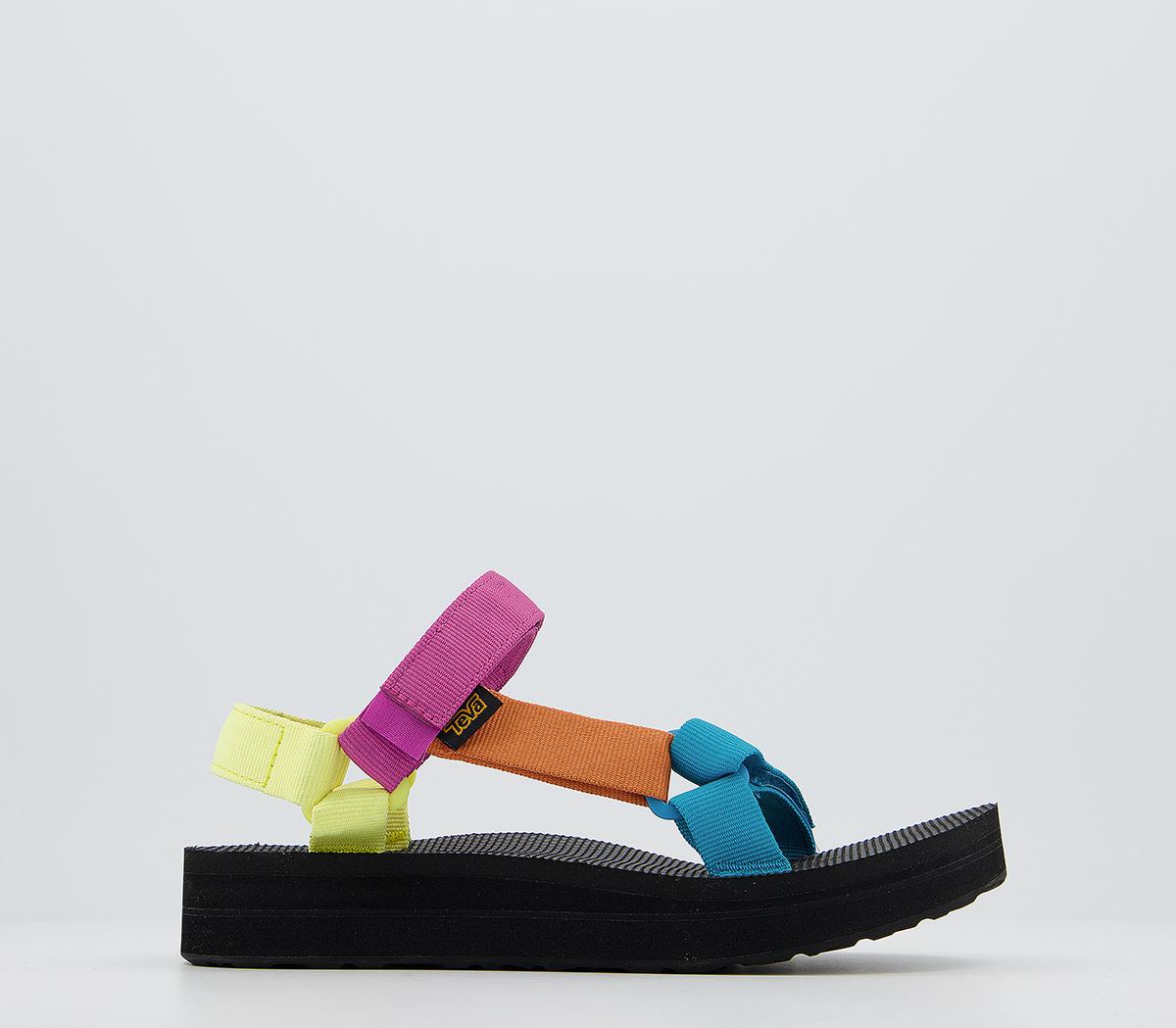 universal store sandals