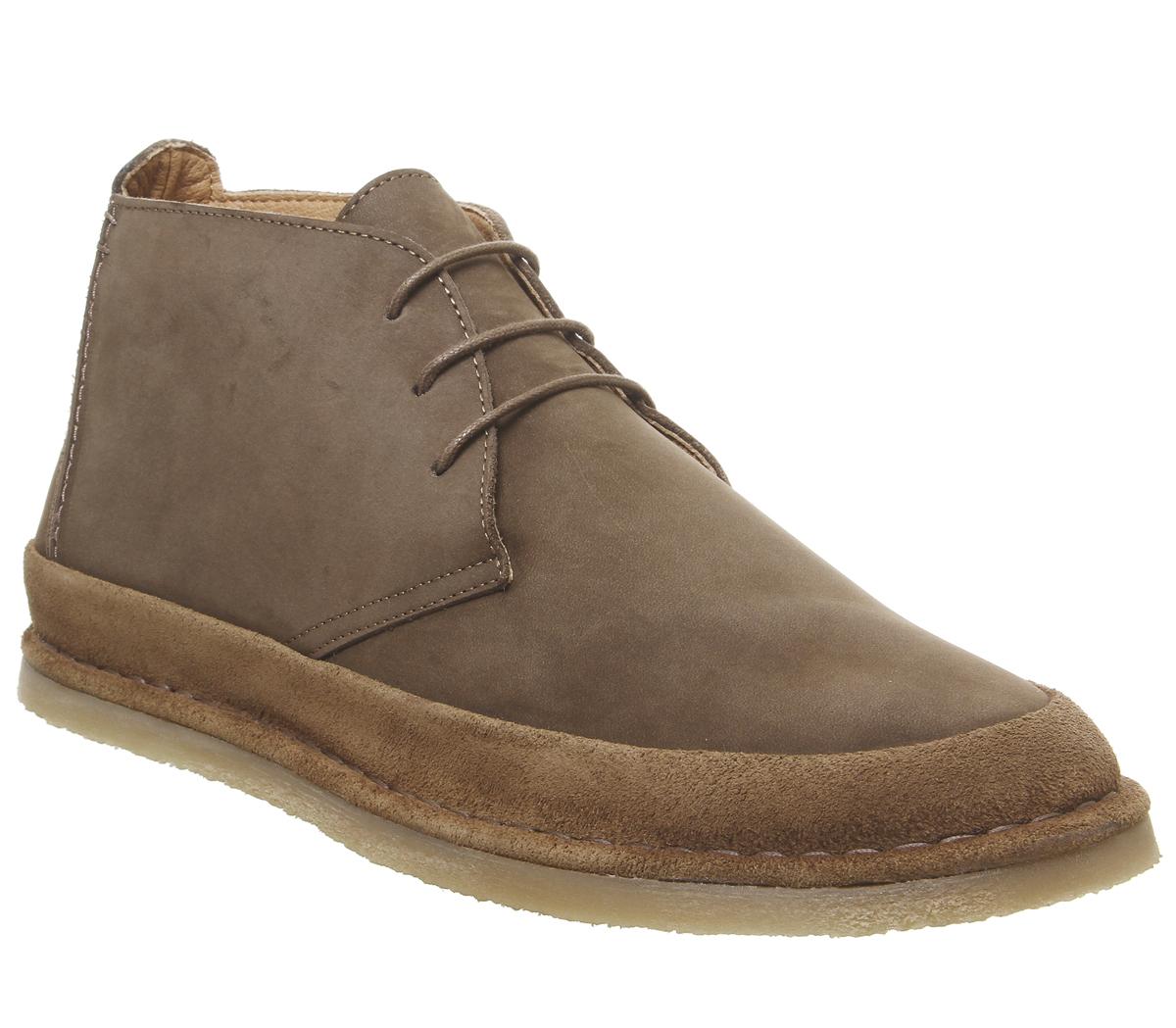 nubuck chukka