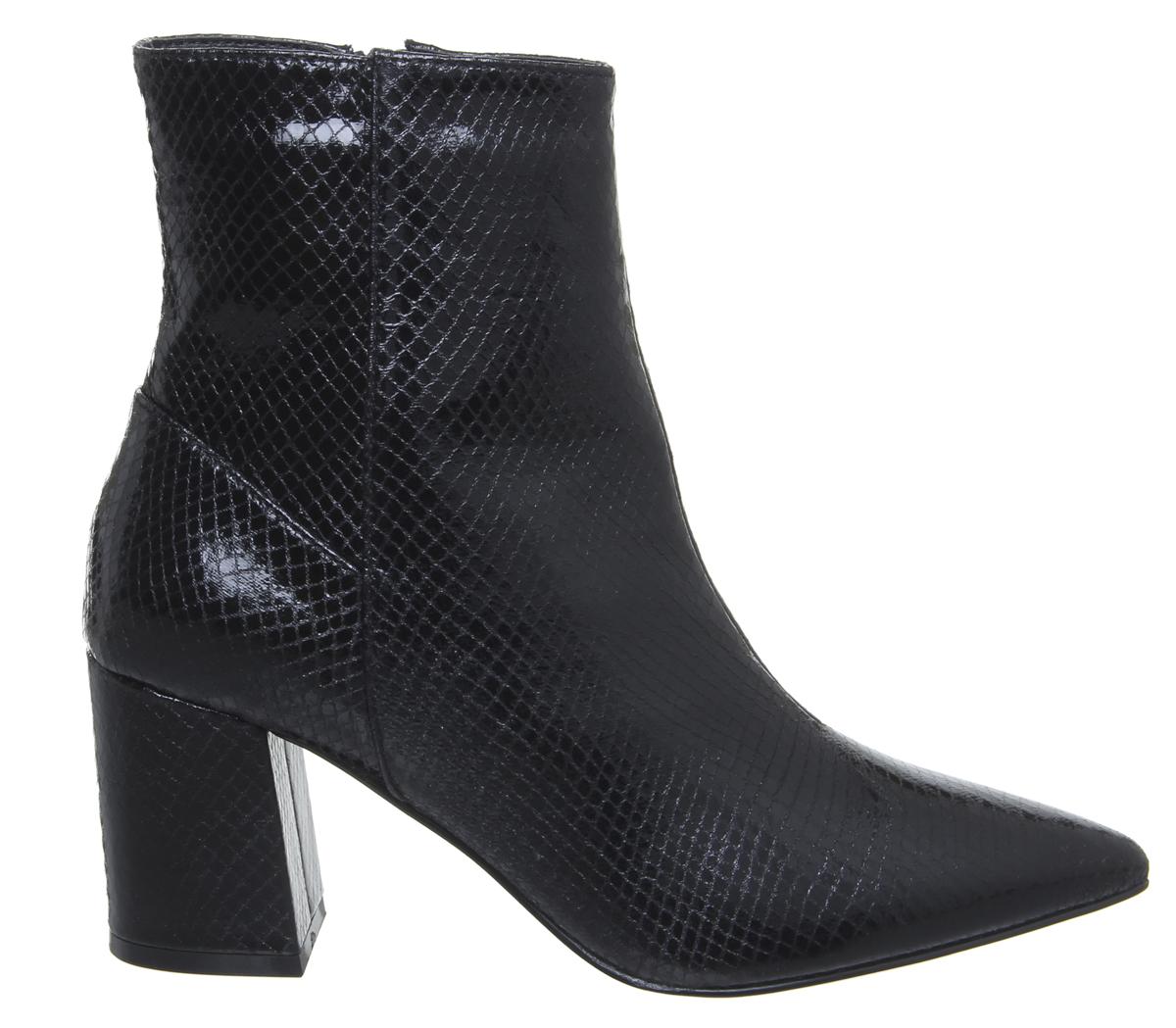 pointed block boots