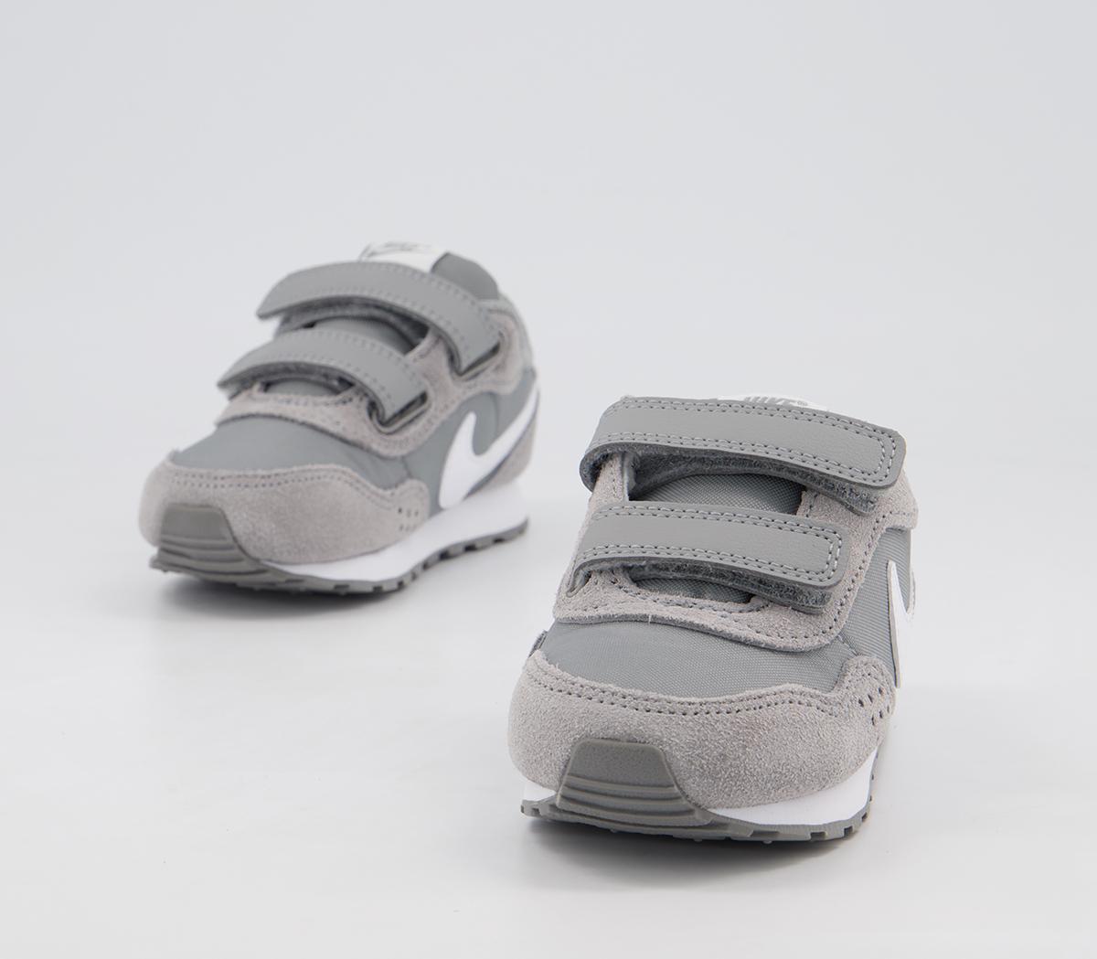 nike valiant infant trainers