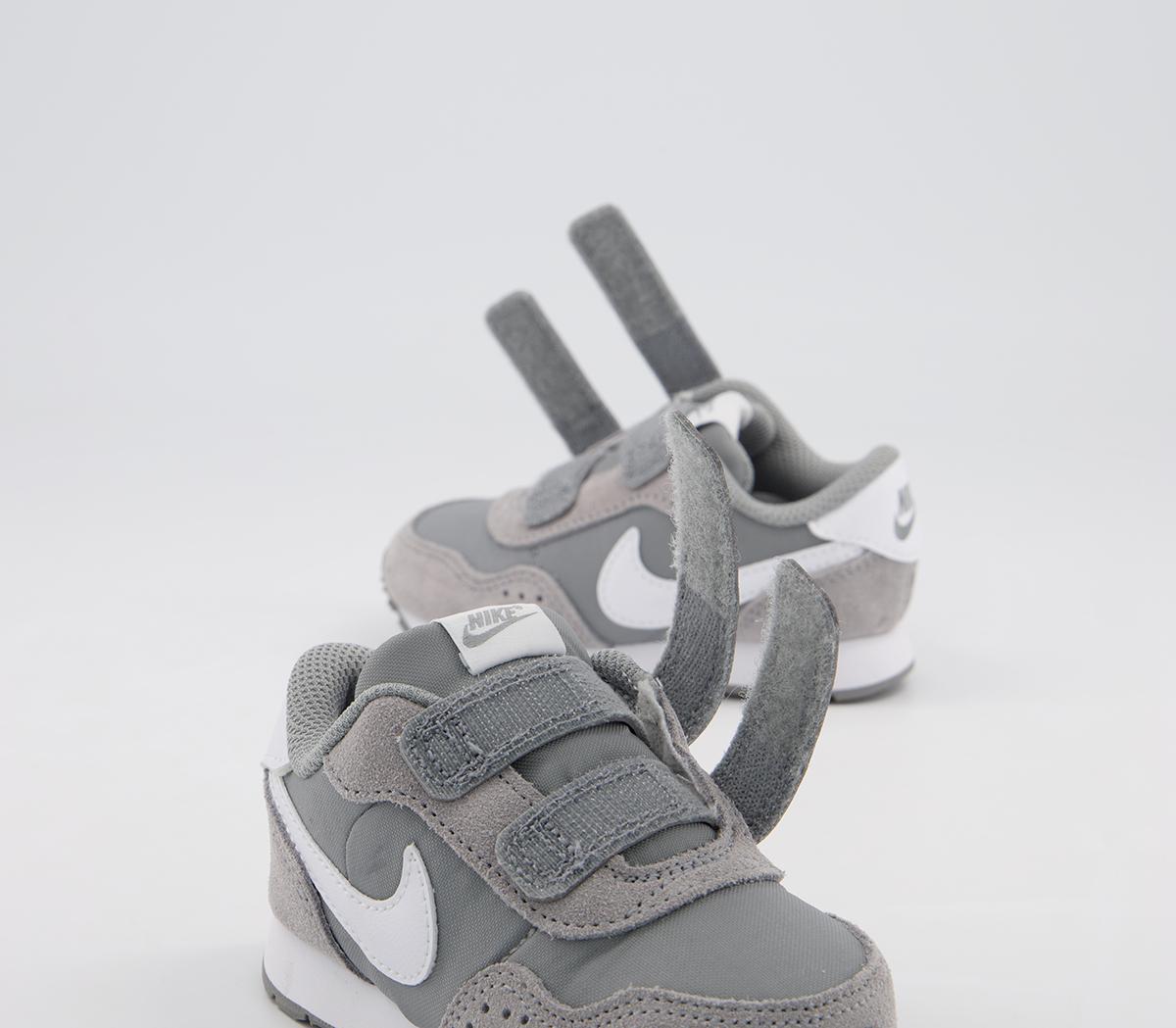 nike valiant infant trainers