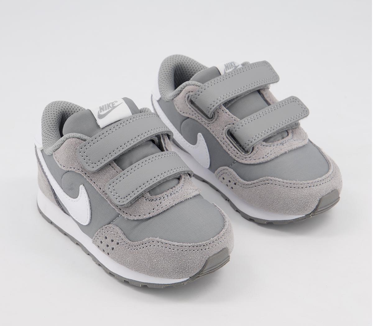 nike valiant infant trainers