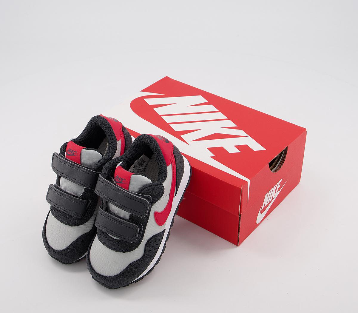 nike valiant infant trainers