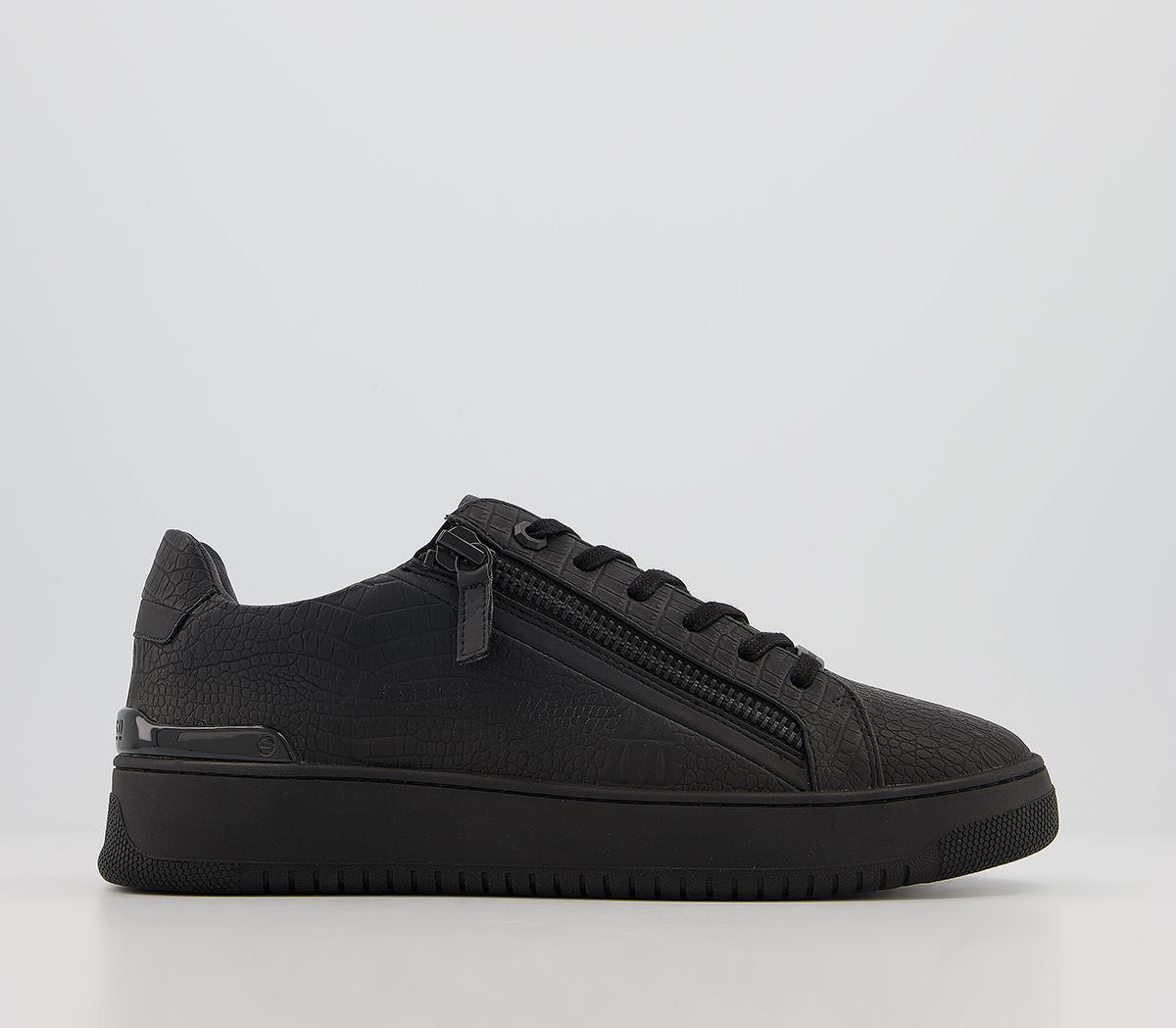 Odyssey Low Top Trainers