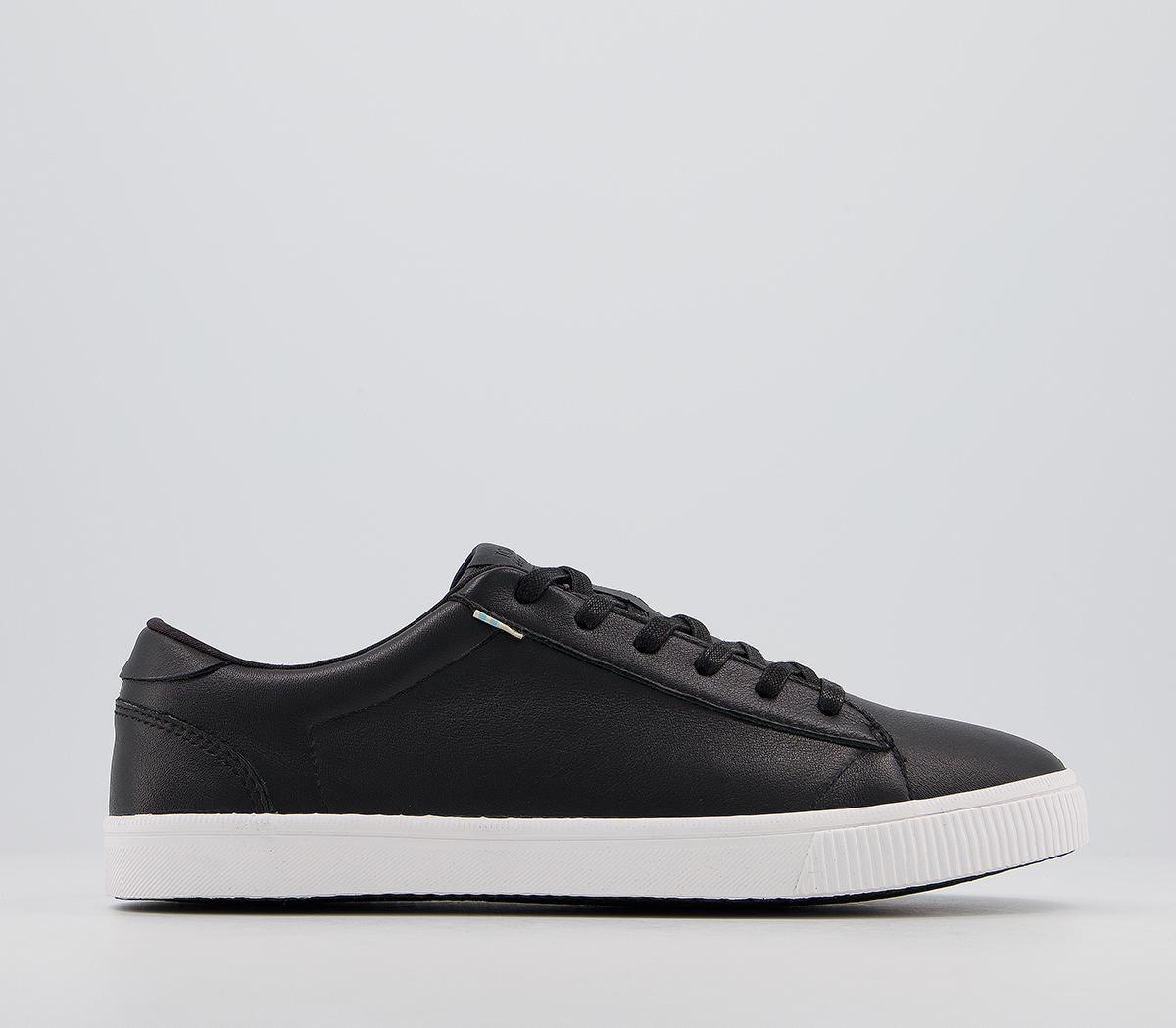 black casual trainers