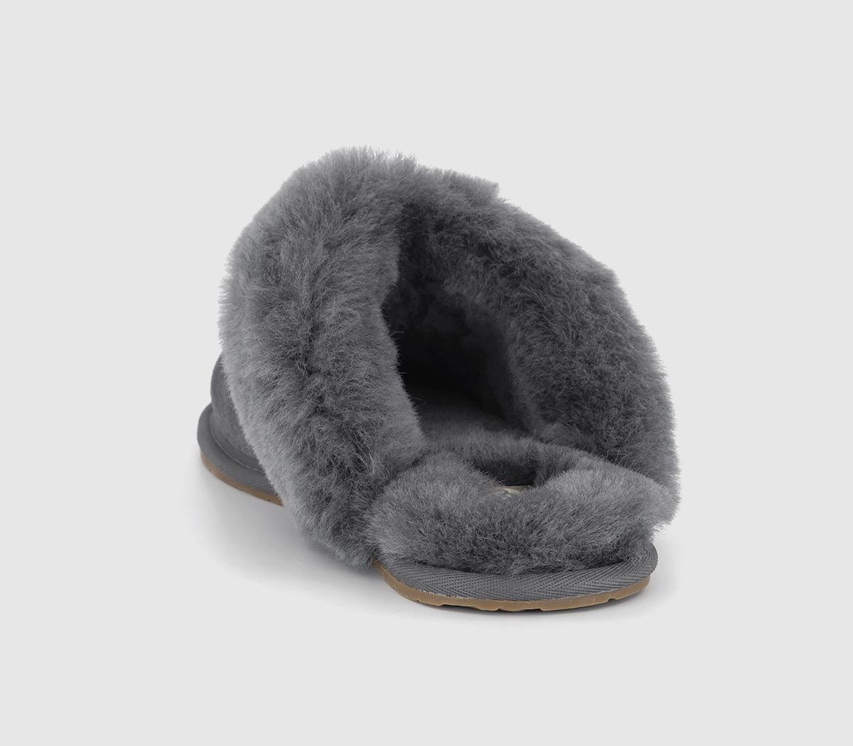 ugg flat slippers