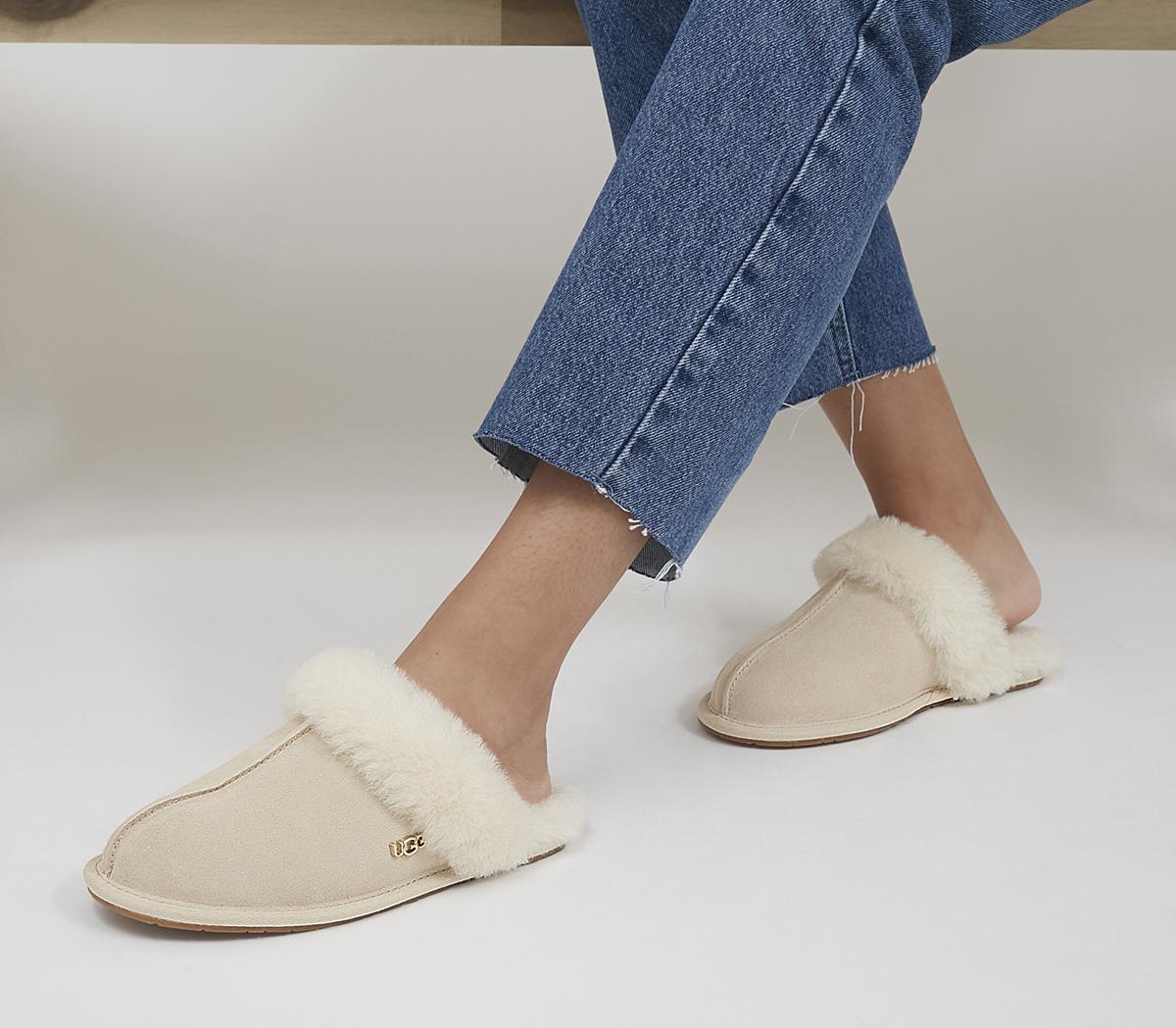 Scuffette II Metal Logo Slippers Scuffette II Metal Logo Slippers