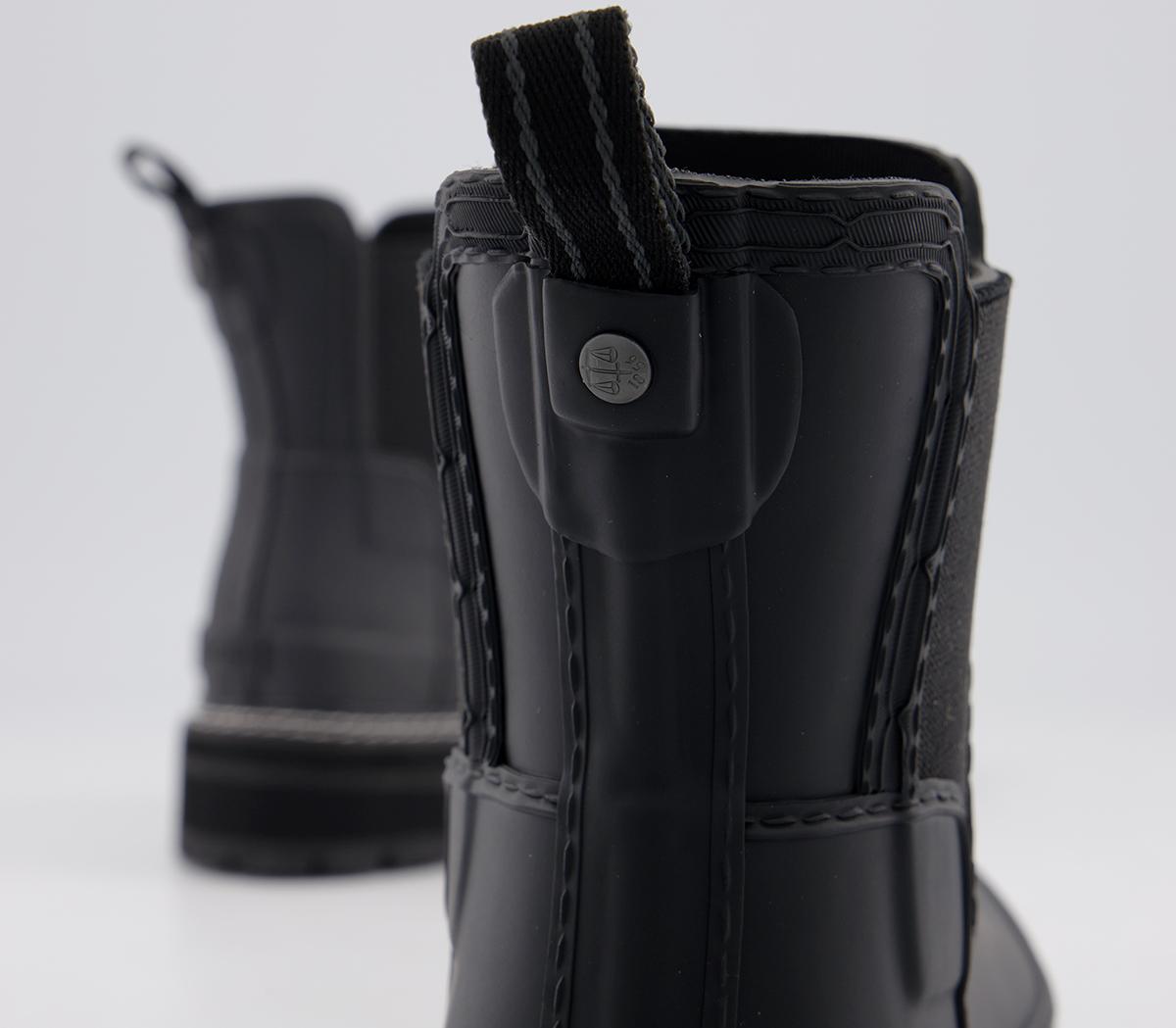 hunter refined stitch detail bootie