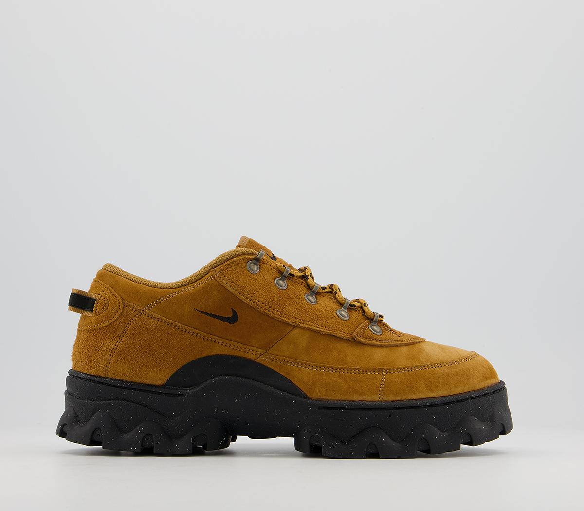 nike lahar low w suede sneaker boots in wheat