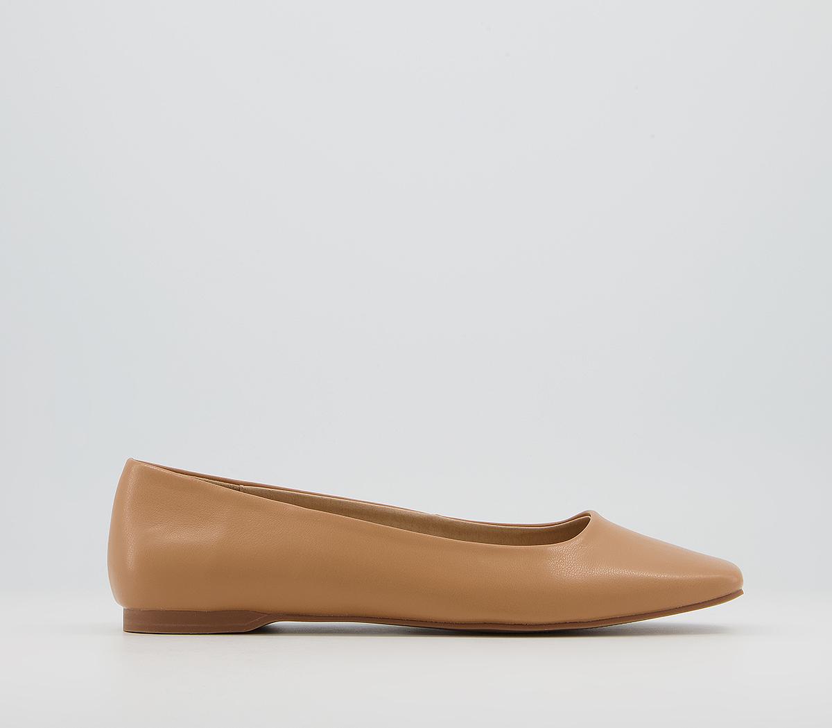 Falsely Square Toe Pumps Falsely Square Toe Pumps
