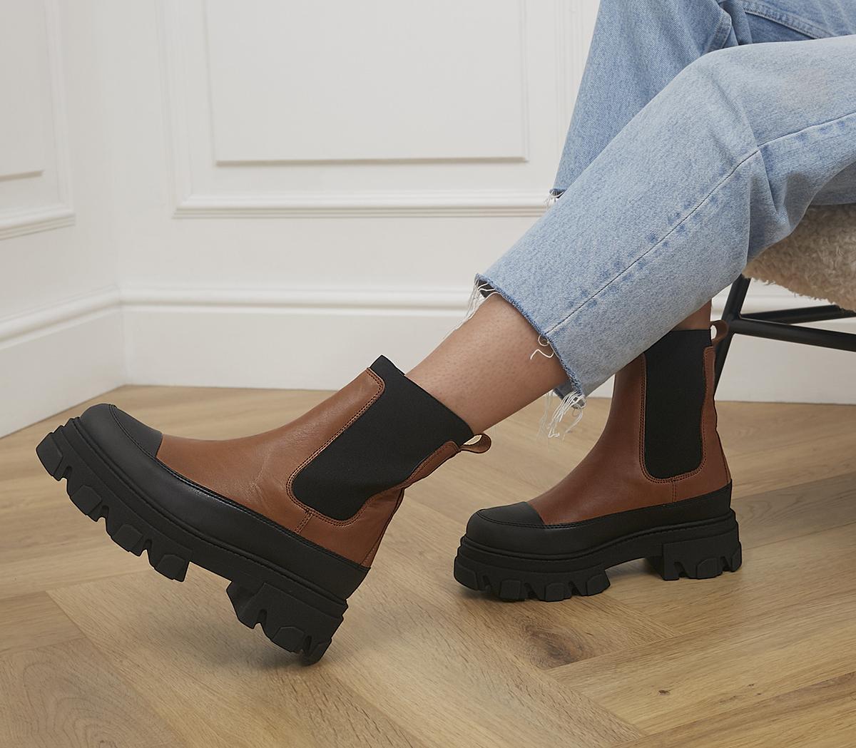 Answering Weatherproof Sole Boots Answering Weatherproof Sole Boots