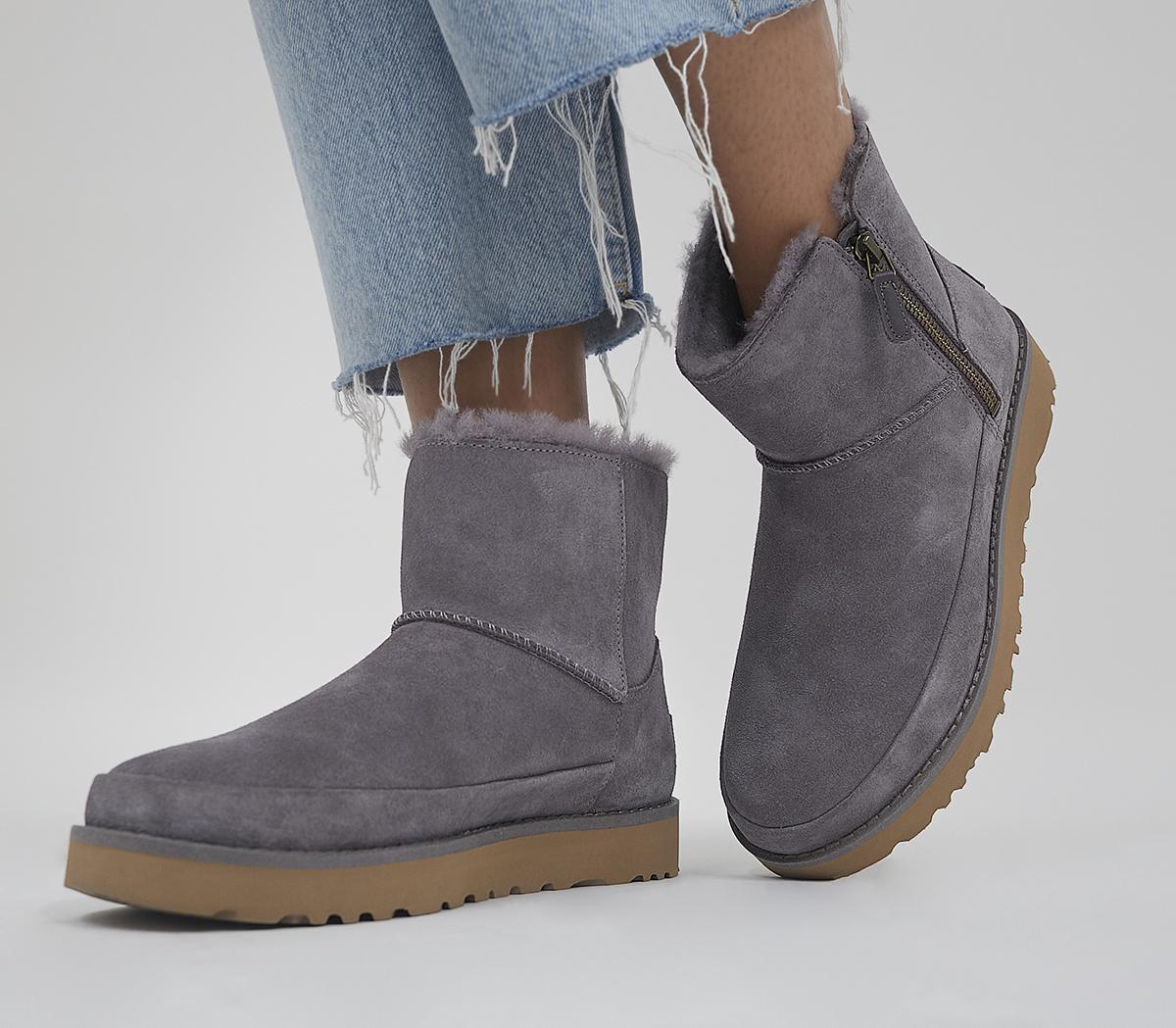 Classic Zip Mini Boots Classic Zip Mini Boots
