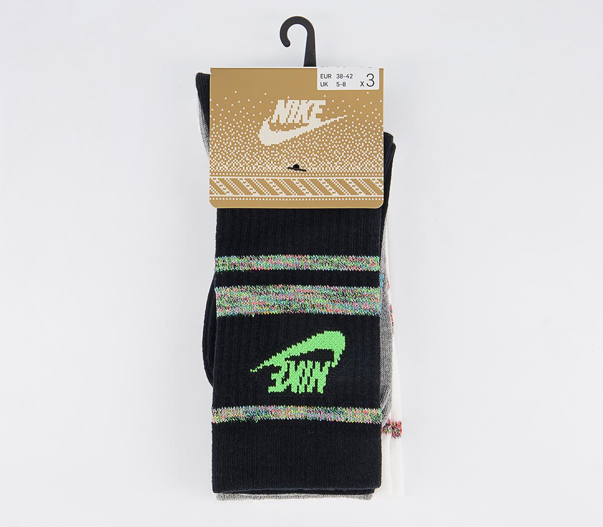 Everyday Essential Crew Socks 3 Pair Everyday Essential Crew Socks 3 Pair