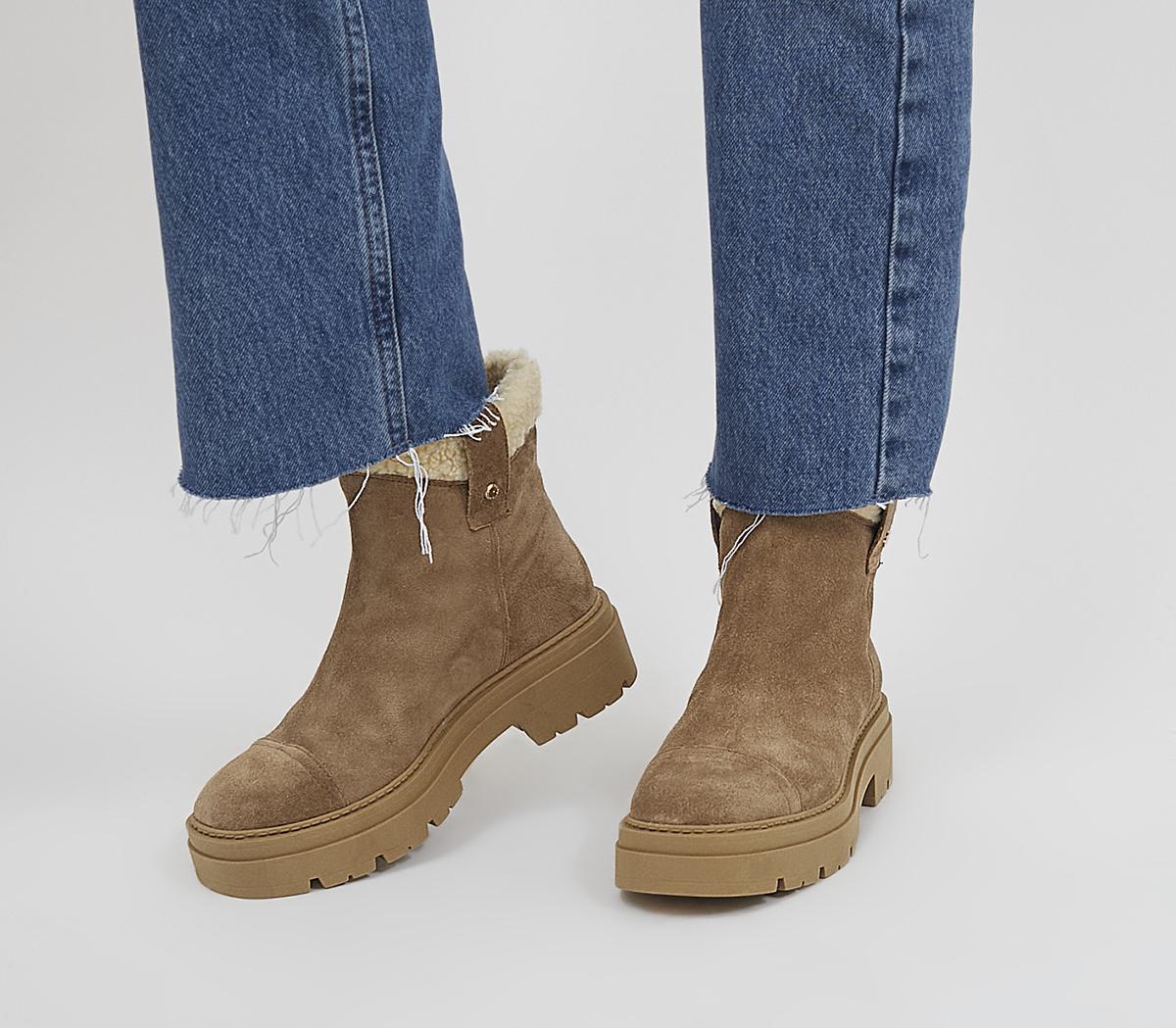 Assort Shearling Pull On Boots Assort Shearling Pull On Boots