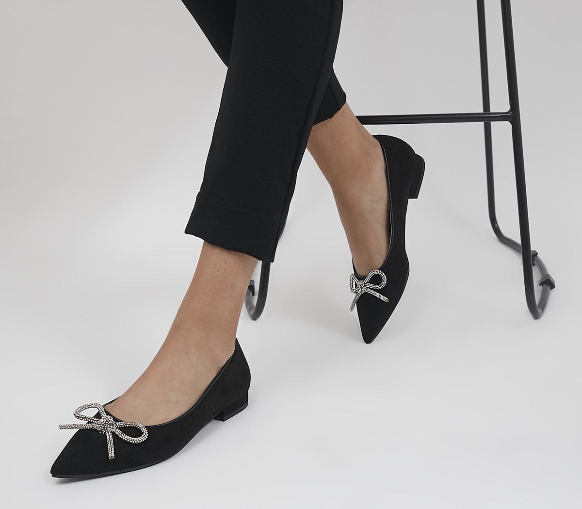 office black pumps