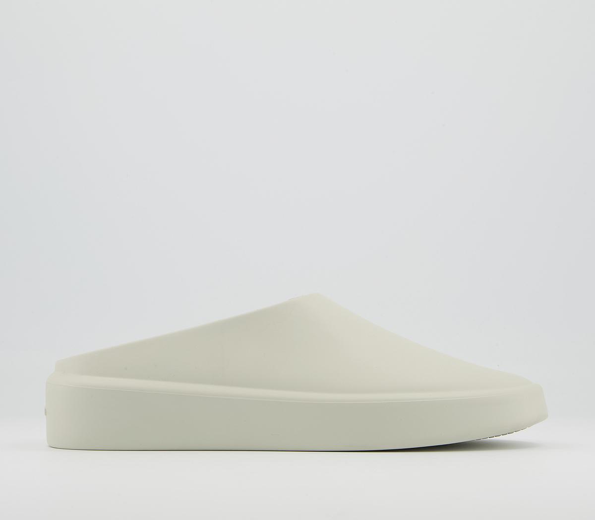 The California Slip On Shoes The California Slip On Shoes