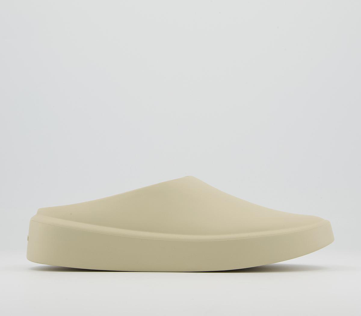 The California Slip On Shoes The California Slip On Shoes