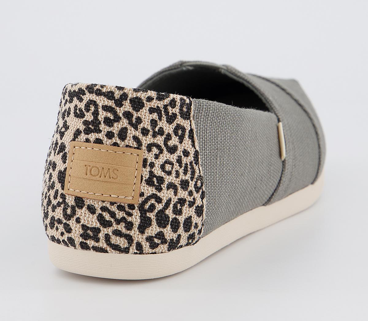 leopard toms flats