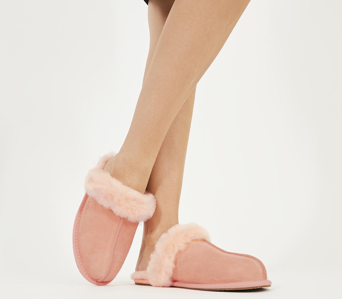ladies pink ugg slippers