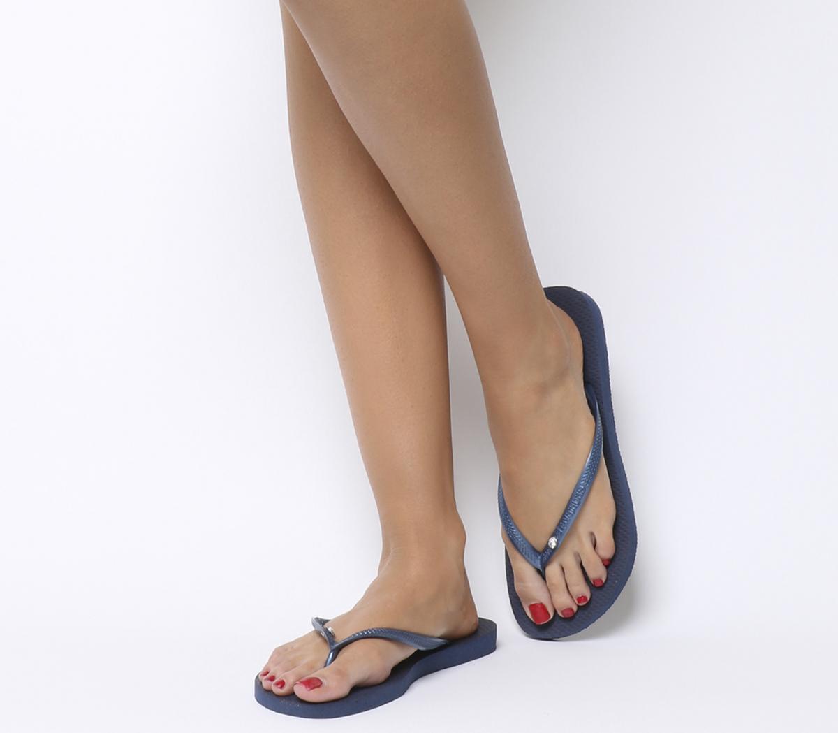 navy havaianas with crystal