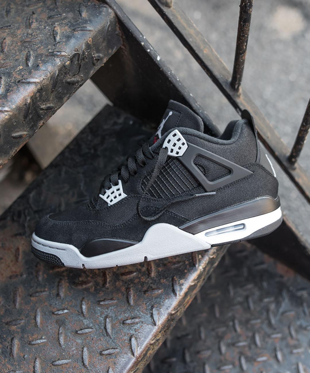 Air jordan 4 black on sale white