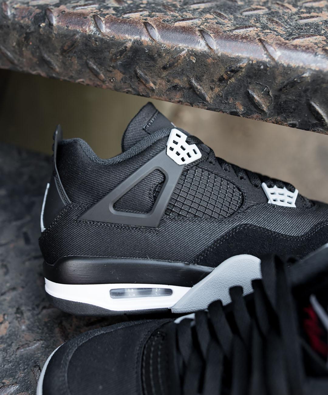 JORDAN 4: 'BLACK CANVAS