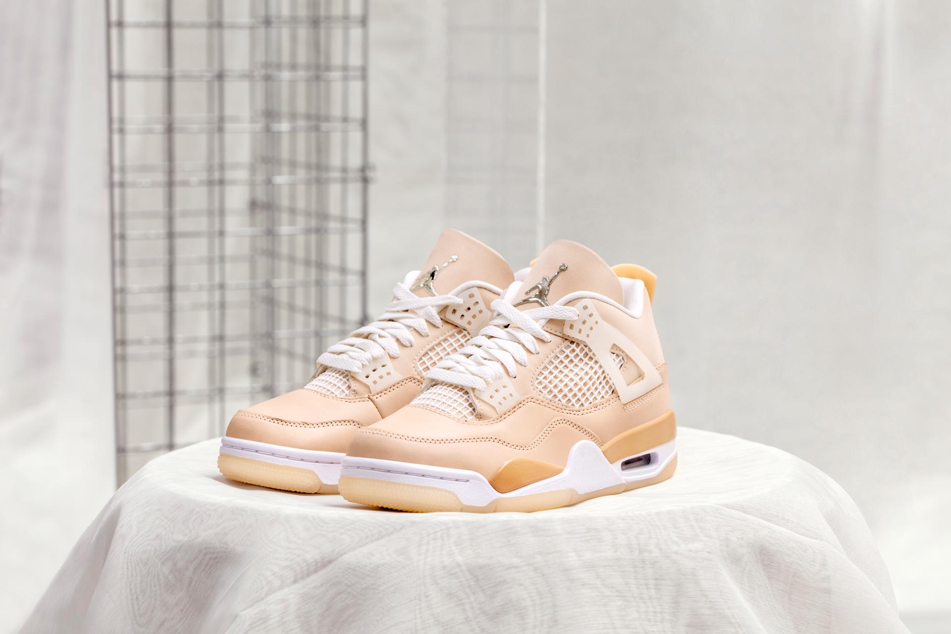 AJ4_SHIMMER-HERO.jpg