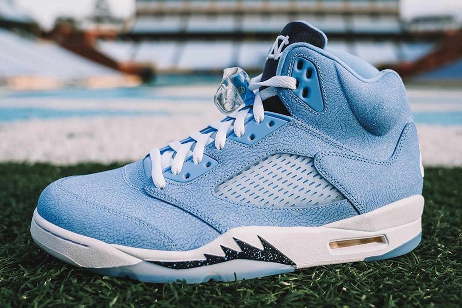 Jordan store unc sneakers