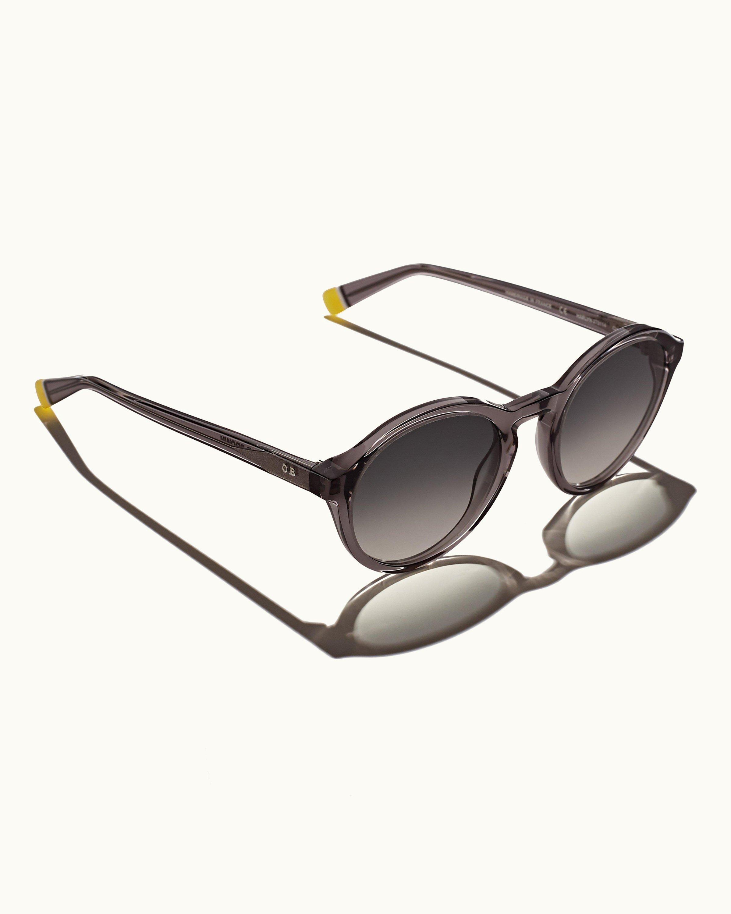 Grey sales round sunglasses