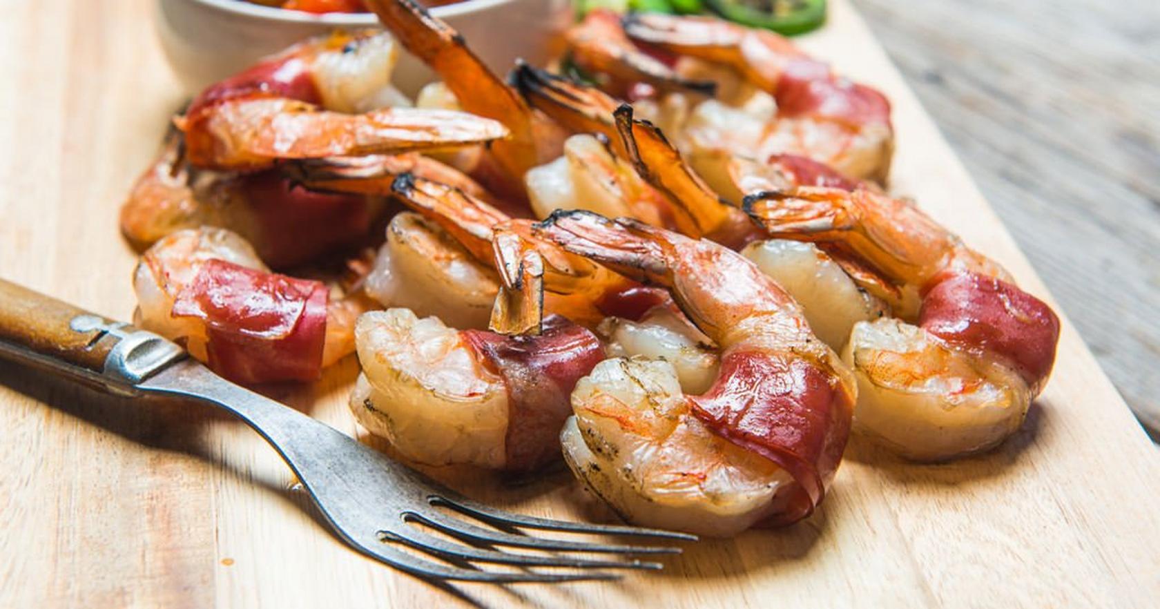 Prosciutto Wrapped Grilled Shrimp with Peach Salsa