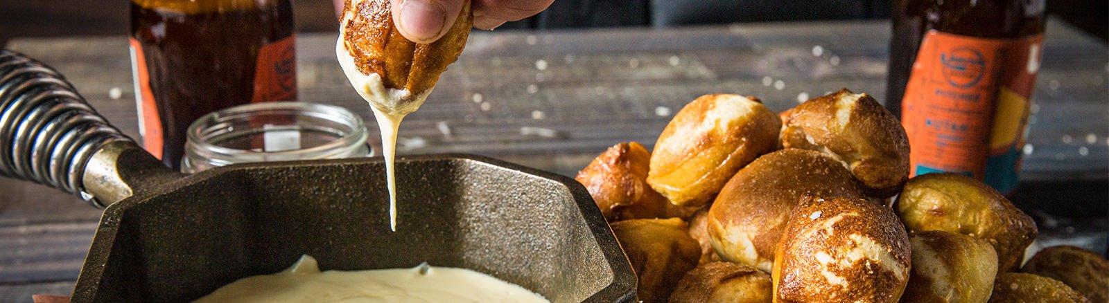 Baked Pretzel Bites Beer Cheese Dip Recipe Traeger Pellet Grills