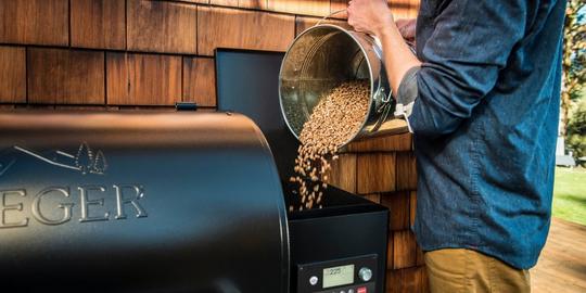 Traeger Grills Briquetas de madera dura de pecana PEL314 100 % natural para  parrilla, ahumar, hornear, asar, cocinar a fuego lento y hacer a la