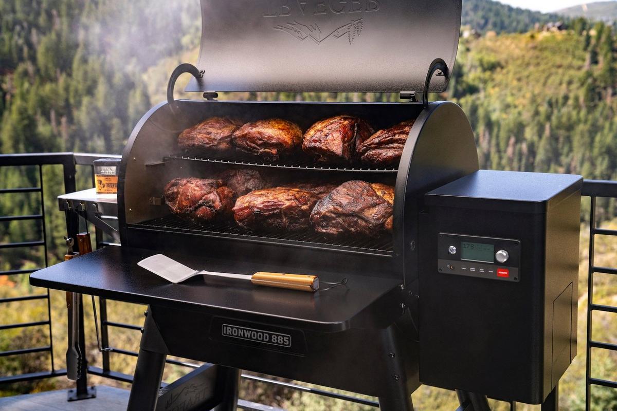 The 4 Best Types Of Wood For Smoking BBQ Meat