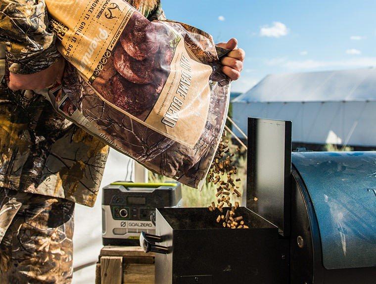 PEL320-Product-Features-Mobile-Traeger-Wood-Pellet-Grills