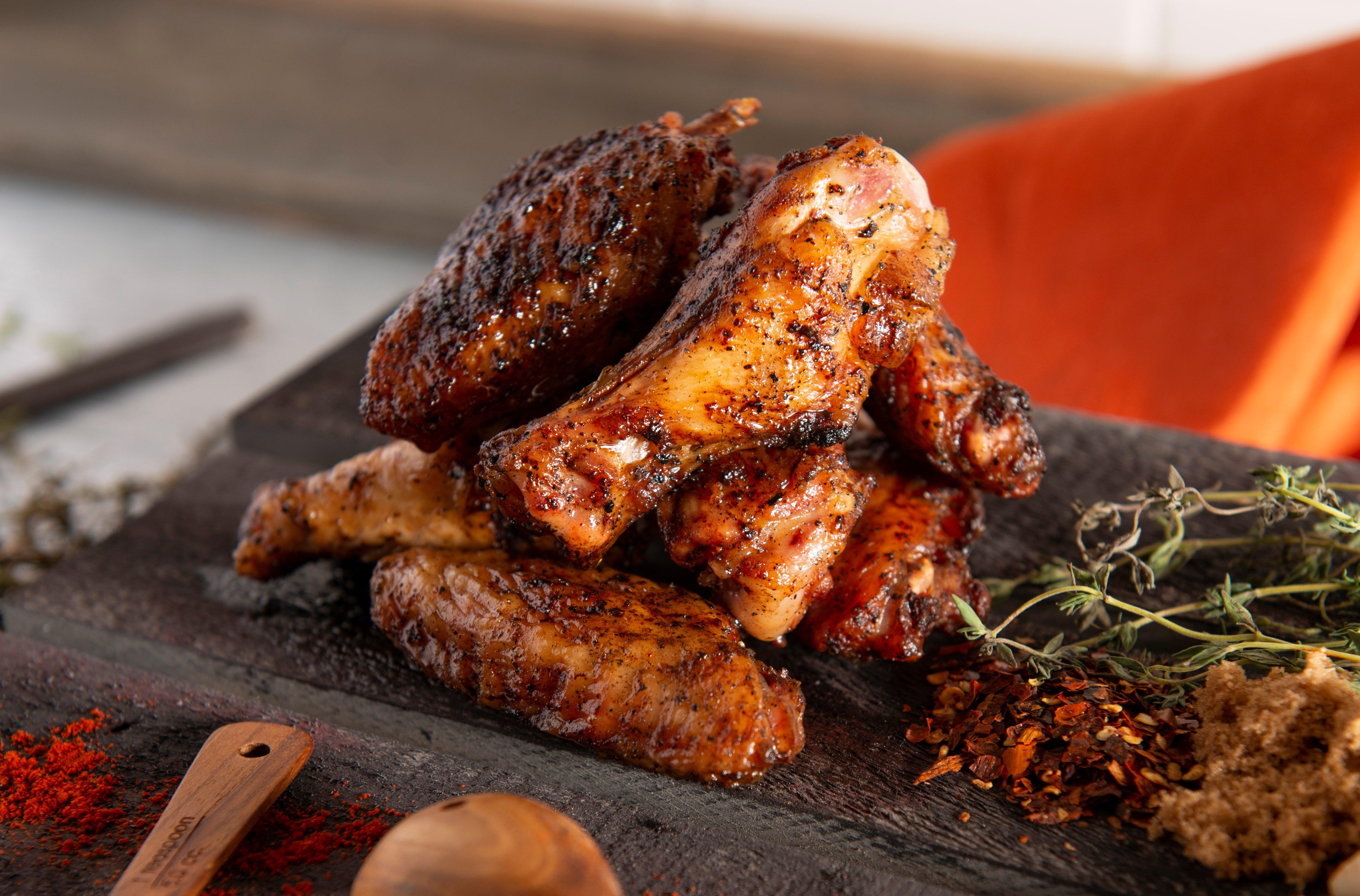How to Cook Chicken Wings in a Smoker: Ultimate Flavor Guide