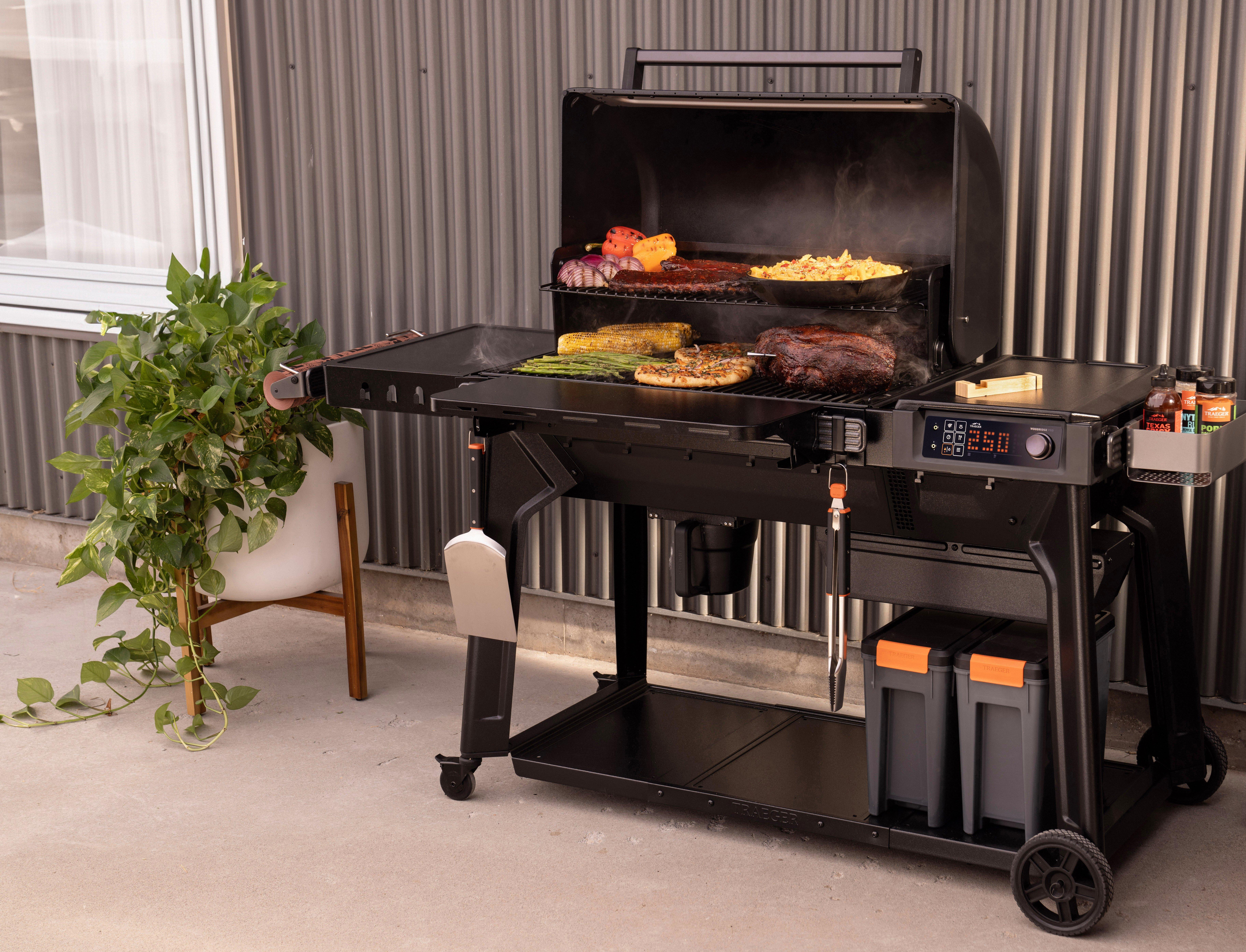 Traeger バーベキューコンロ 大型 電動式　BBQ055 Traeger バーベキューコンロ 大型 電動式 BBQ055 Traeger バーベキュー