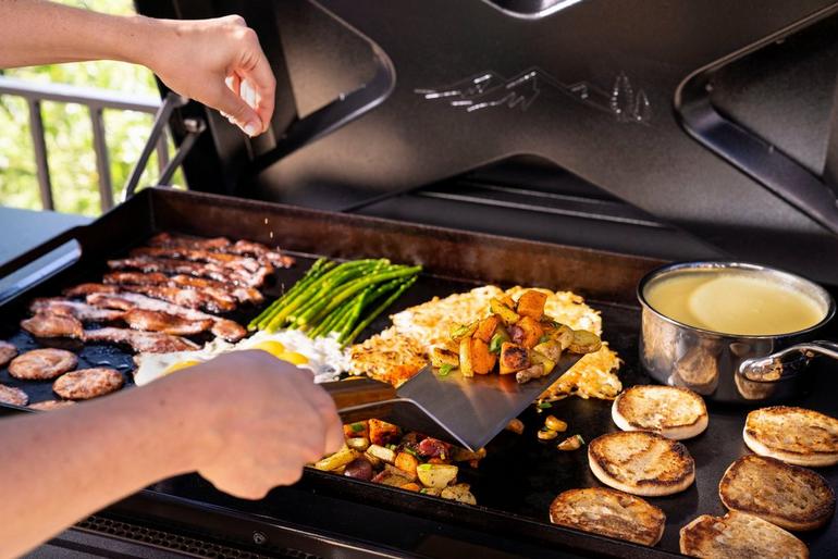 The Traeger Flatrock Griddle Might Get You to Quit Your Gas Grill