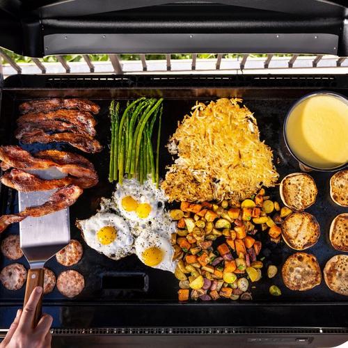 How to Cook Breakfast on the Flat Top Grill 