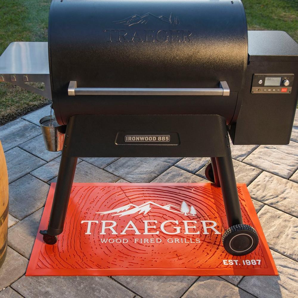 traeger-grill-mat-lifestyle-4