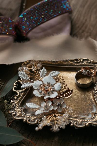 Julianna and Luke ring and accessory detail shots
