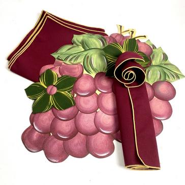 Carole Shiber Burgundy Grapes Placemat and Floral Napkin Place Settings (Set of 4)