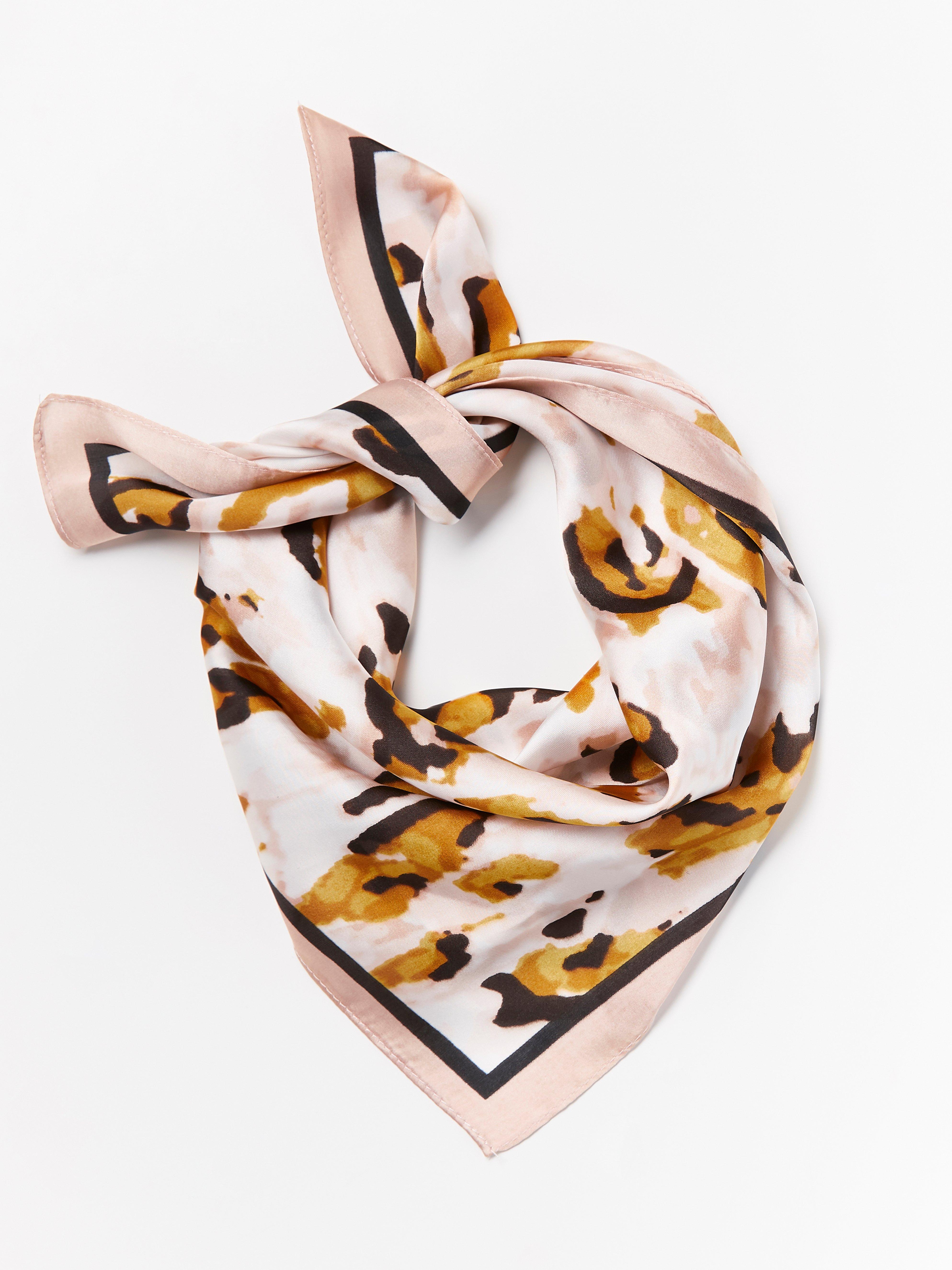 Patterned satin scarf | Lindex UK