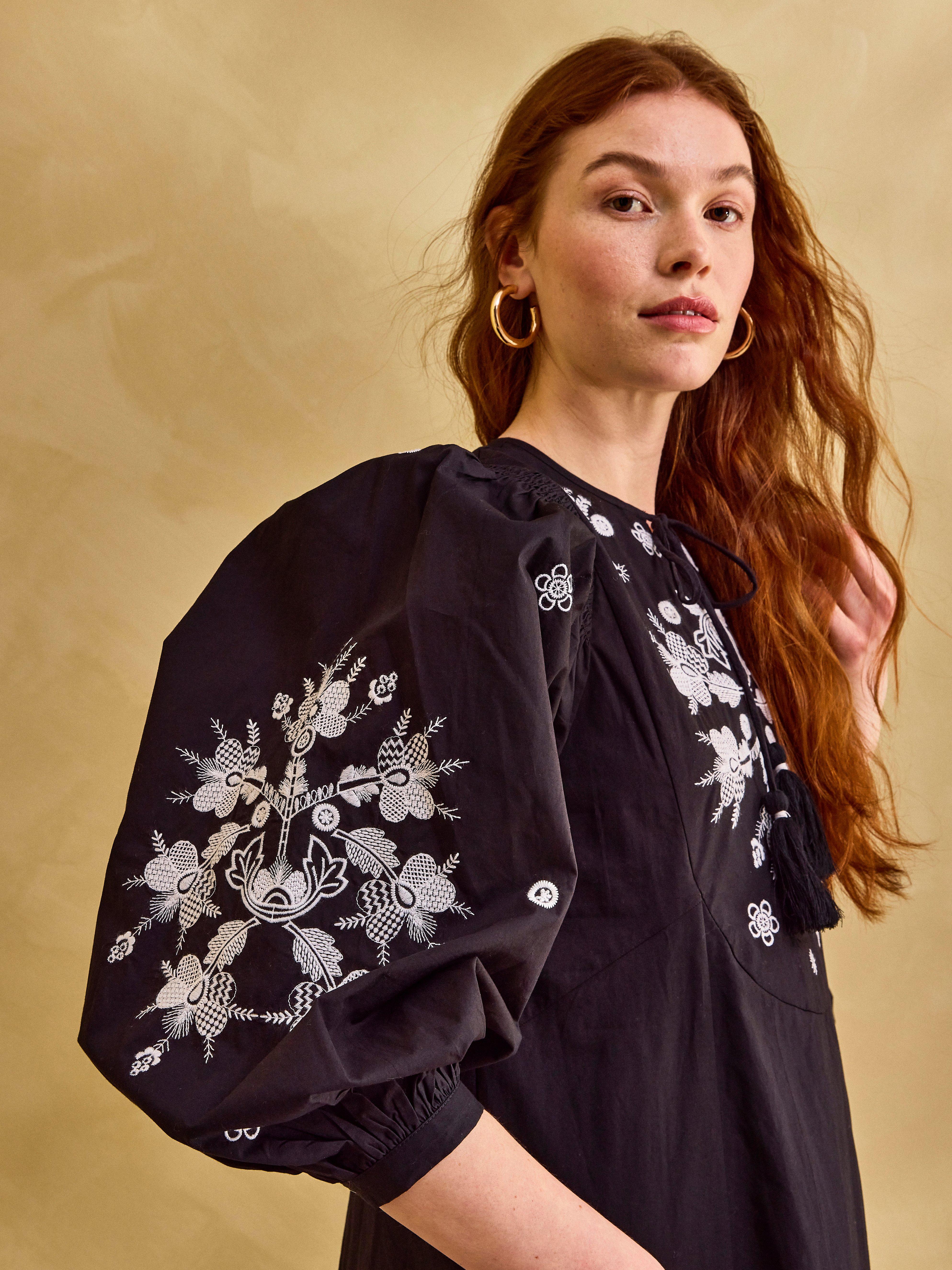 8143969_80_ModelVariant?fmt=