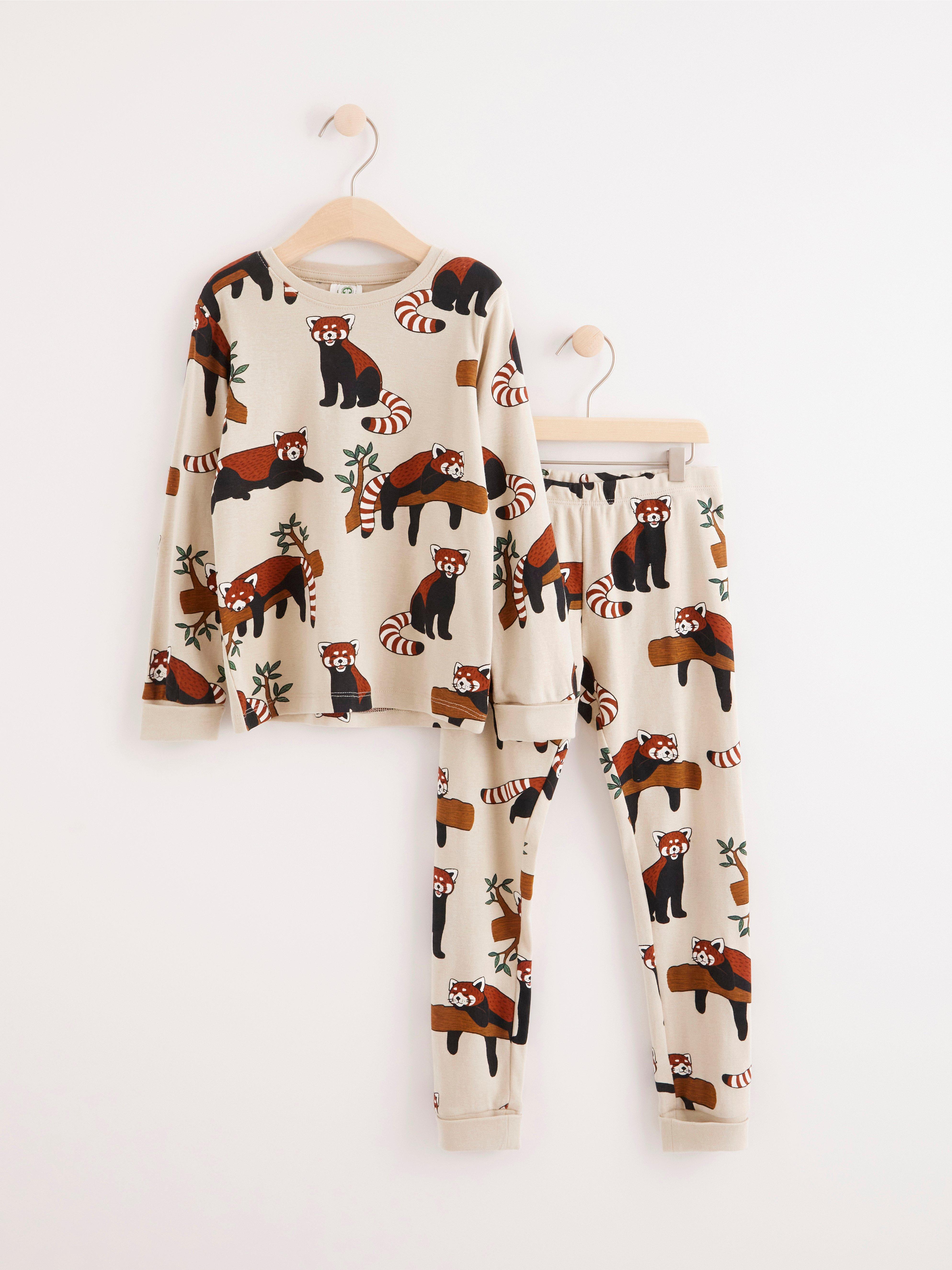 Pyjama set with red pandas