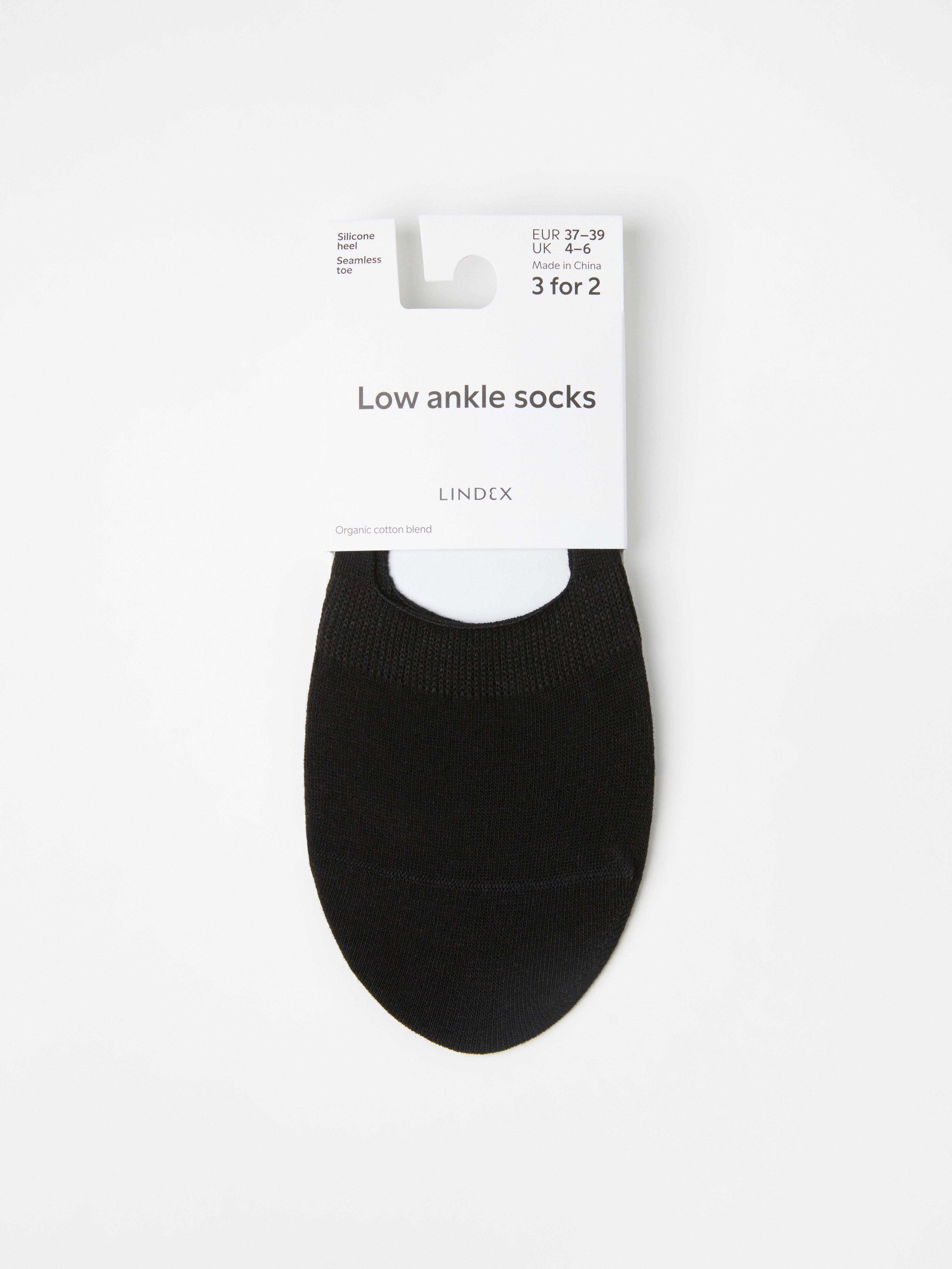 Low ankle socks