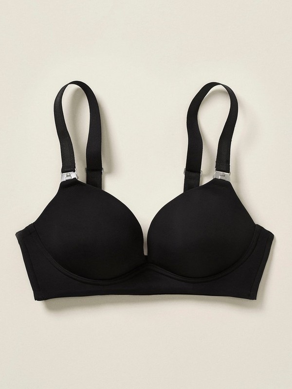 Bras in high tech and comfy materials from Closely