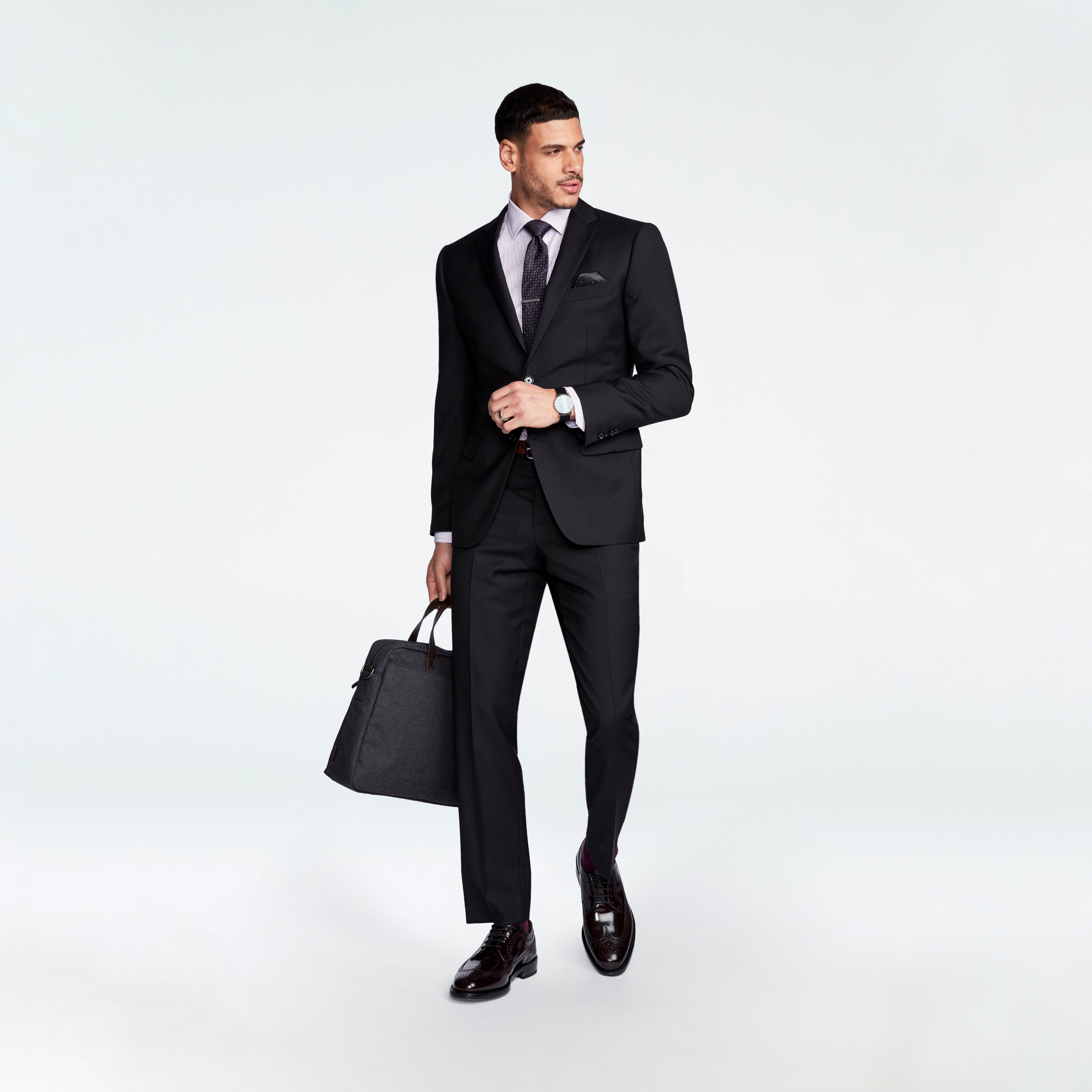 What is the best formal shirt combination with black suit? - Quora