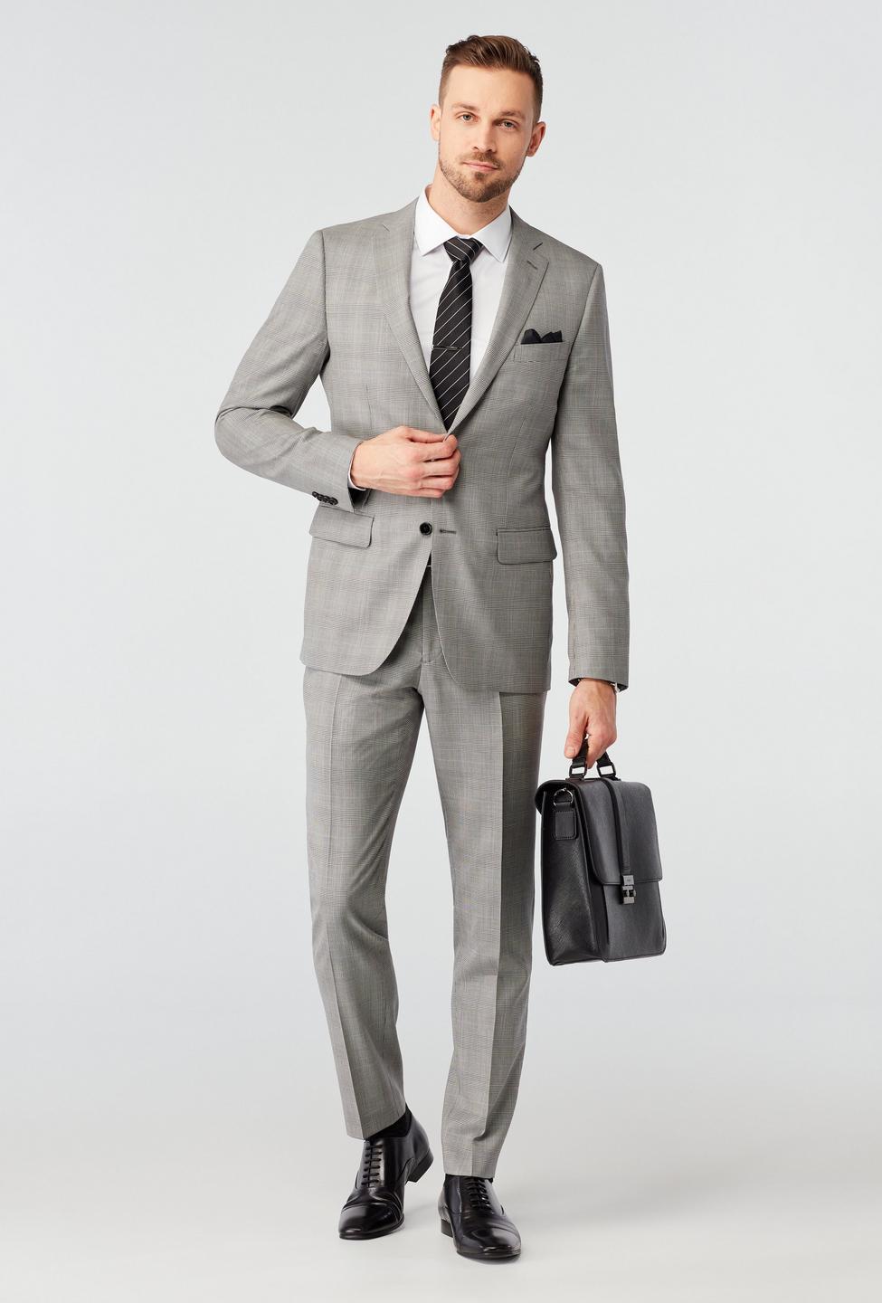 Harrogate Prince of Wales Ivory and Black Suit