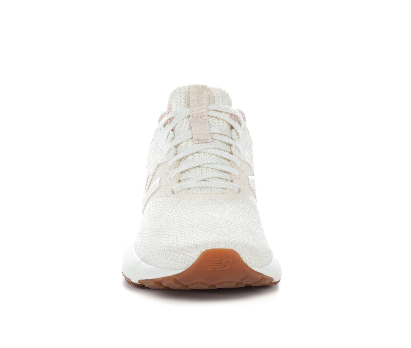Women's New Balance W520v7 Running Shoes